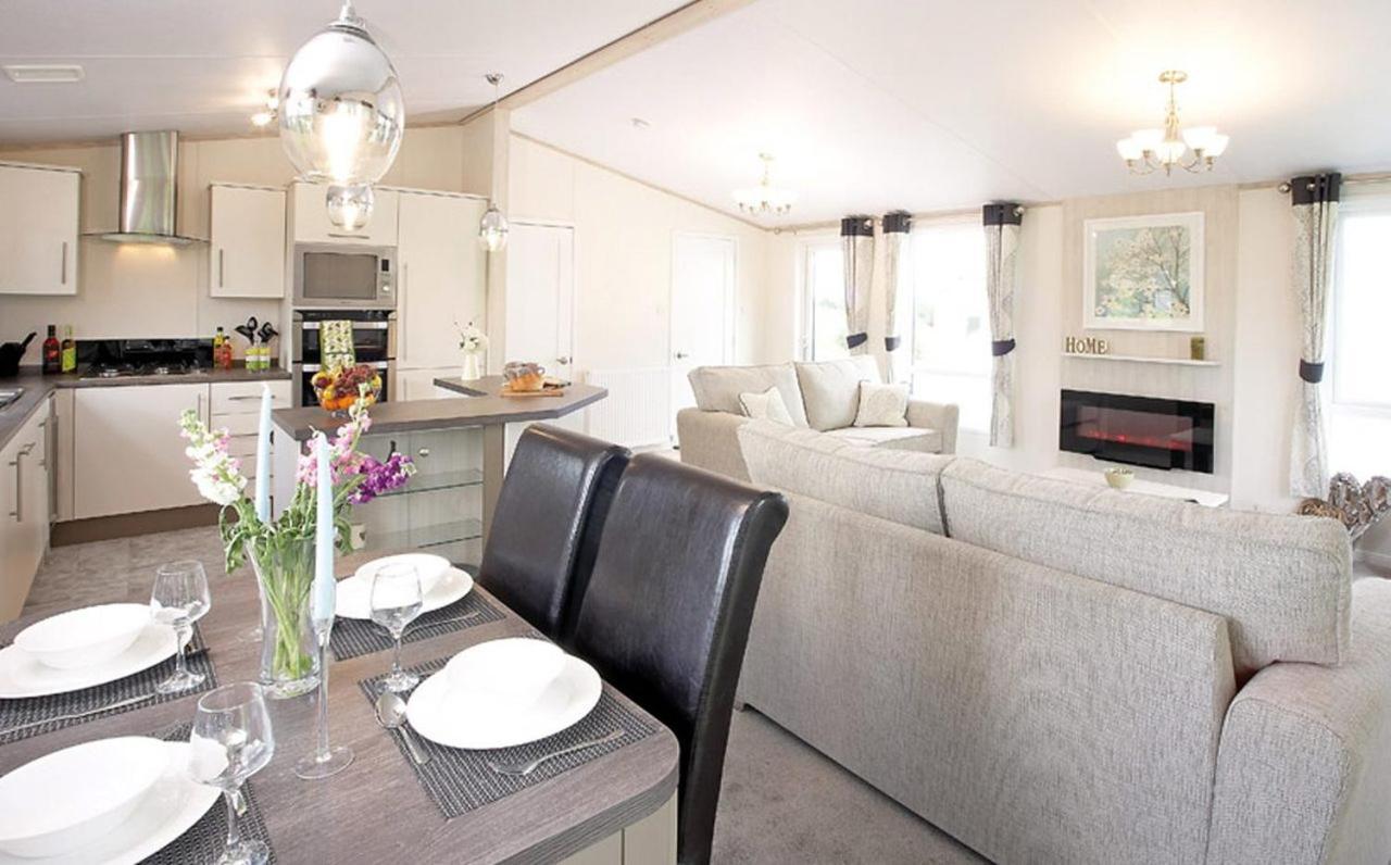 Barmouth Bay Holiday Park Llanddwywe 외부 사진