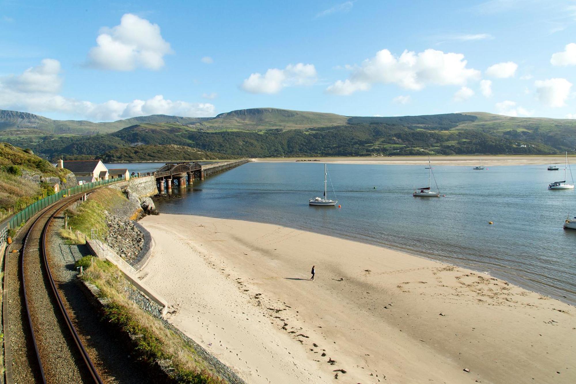 Barmouth Bay Holiday Park Llanddwywe 외부 사진